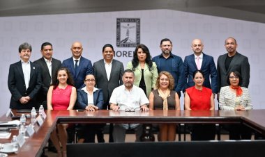 Avanza entrega-recepción de gobiernos saliente y entrante
