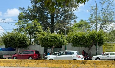 Piden padres de familia a diputados más recursos para educación