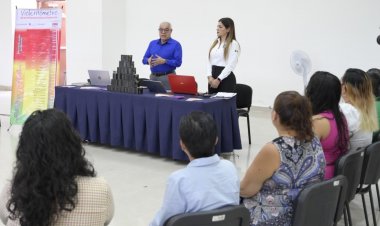 Se entregan 31 pulseras  de pánico más a mujeres