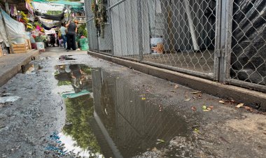 Exigen comerciantes entrega  de locales del mercado ALM
