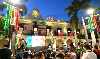 Con la participación estelar de Alejandra Ávalos culminó el Grito de Independencia en Cuautla