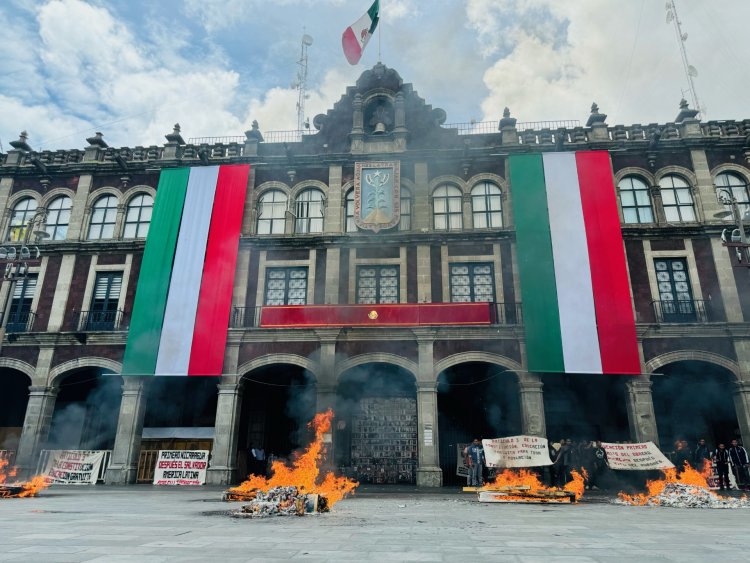 Protestaron estudiantes de  la Escuela Normal Rural E. Z