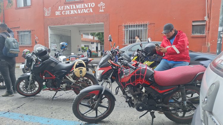 Protestan en Cuernavaca contra  los operativos "Moto Segura"