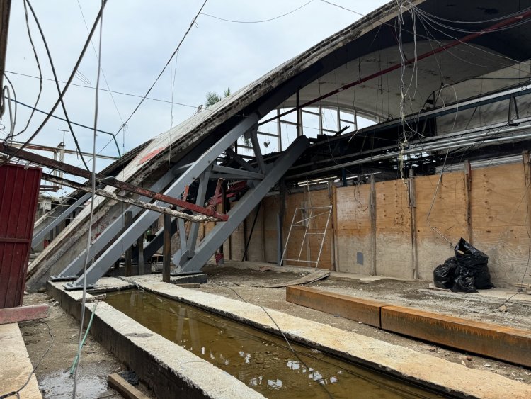 Comerciantes del ALM molestos Porque no les entregan sus locales