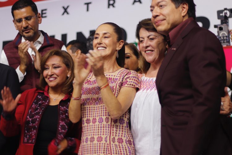 Asiste Margarita González Saravia al Congreso Nacional de Morena