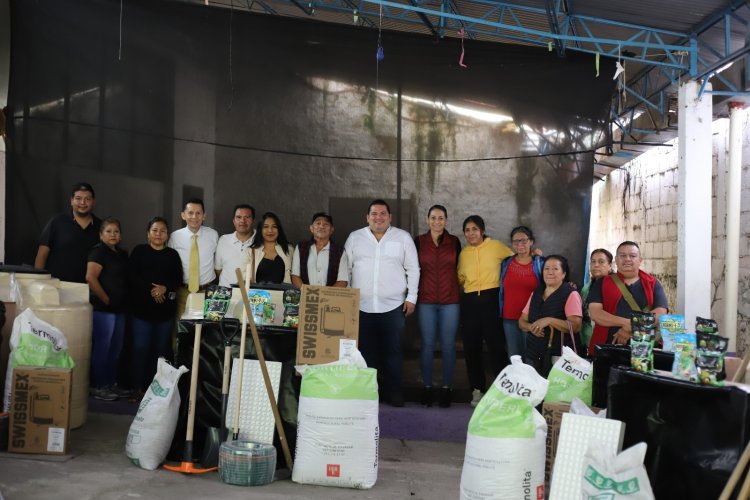 Huertos familiares recibieron apoyo para mejores cultivos