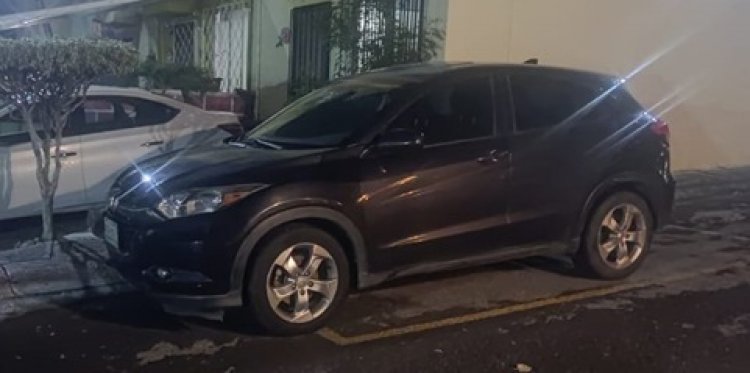 En puntos diferentes de la capital, recuperan Honda y un MG robados