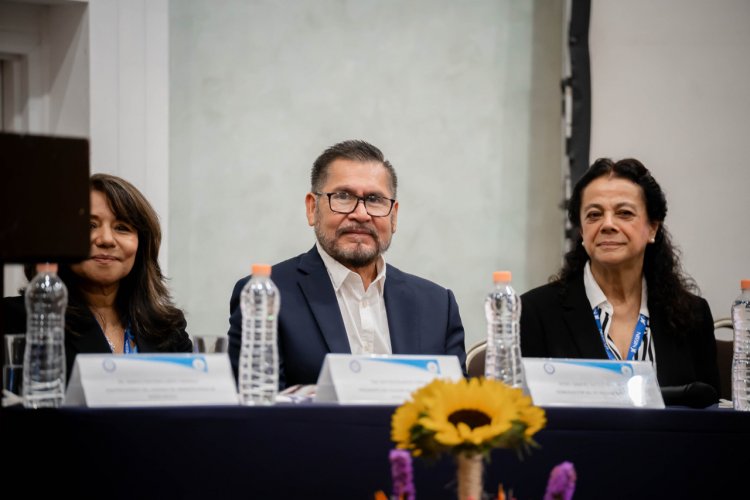 Inauguró Samuel Sotelo congreso de odontólogía