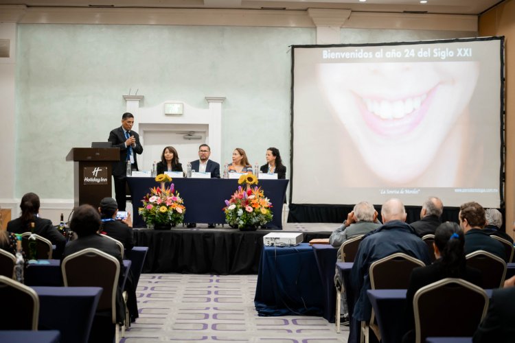 Inauguró Samuel Sotelo congreso de odontólogía