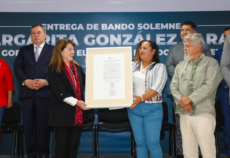 Recibe González Saravia bando solemne que la declara gobernadora de Morelos para el periodo 2024-2030