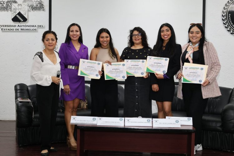 Reivindicaron universitarias rol político y social de las mujeres