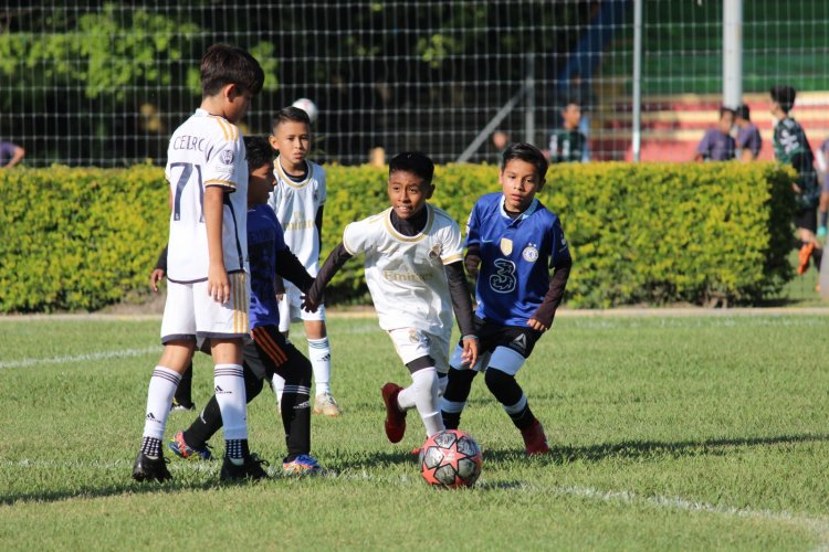 Arrancó el torneo de fútbol  Hay Reta este fin de semana