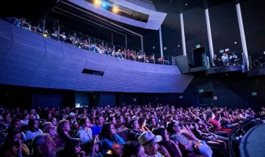 Se presentó compañía morelense  Tina Toda Luz en martes de teatro