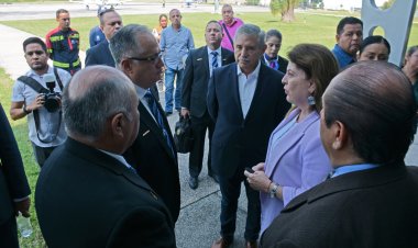 Apoya Urióstegui reactivación  del Aeropuerto Internacional