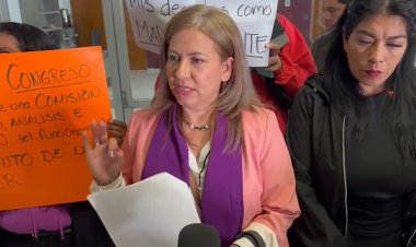 Acusan a titular del instituto de la mujer por violencia a trabajadoras