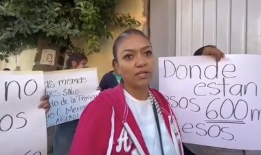 Acusan a directora de escuela  por varios manejos irregulares