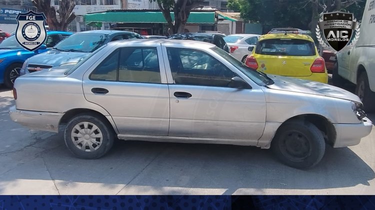 Traía un Nissan Tsuru que resultó con reporte de robo