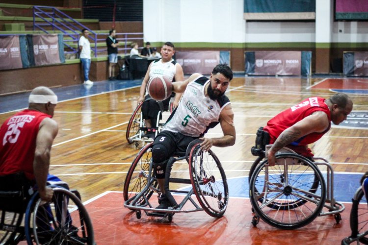 Siguen adelante los juegos de básquet sobre silla de ruedas