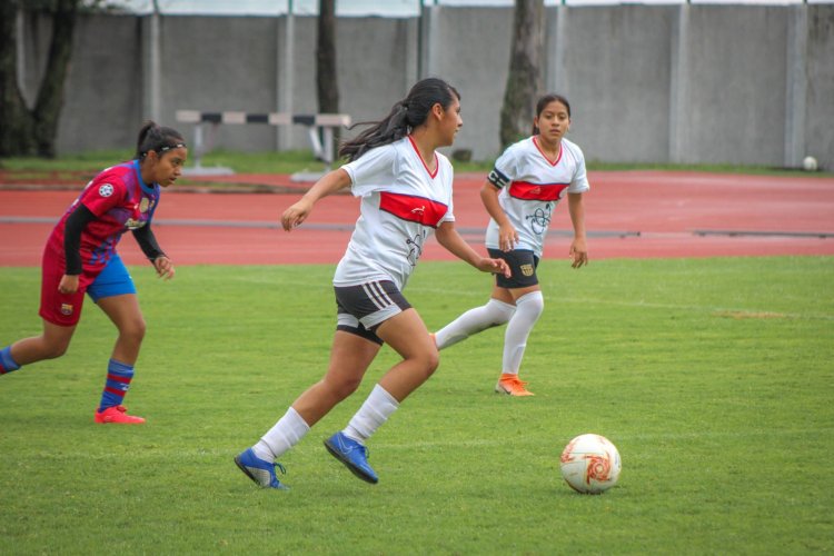 Entusiasmo por convocatoria  para el torneo de fut, Hay Reta