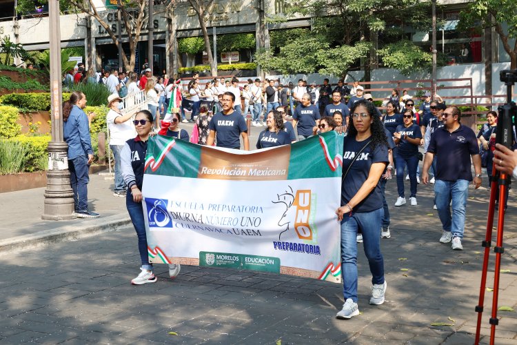 Dio su aportación la UAEM para desfile por gesta revolucionaria