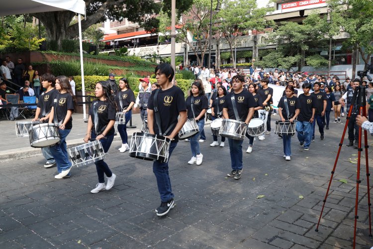 Dio su aportación la UAEM para desfile por gesta revolucionaria