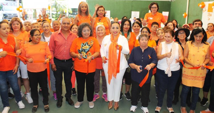 La Feria Naranja se realizó  en favor del sector femenil