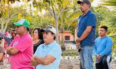 Alan Martínez edil de Jojutla entregó  alarma vecinal en el Higuerón, Centro