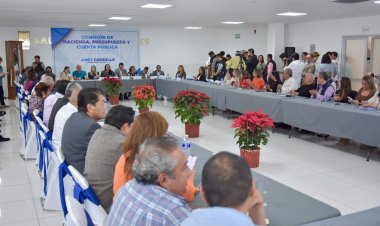 Analizan diputados propuestas de empresarios al paquete financiero