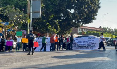 Enfermeras y médicos protestan por reconocimiento sindical