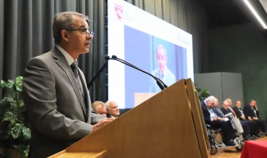 Van por 4 mil kms de carreteras, caminos artesanales y Bachetón