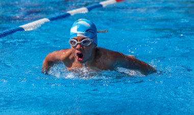 Realiza INDEM con éxito Copa de natación