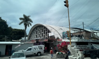 Cohetes, decomisados  en el tianguis del ALM