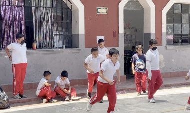 Padres insisten en combate  contra las cuotas escolares