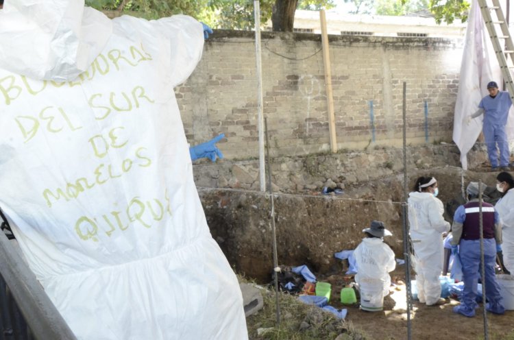 De los cadáveres localizados, se sabe que  son de 18 individuos en panteón de Jojutla