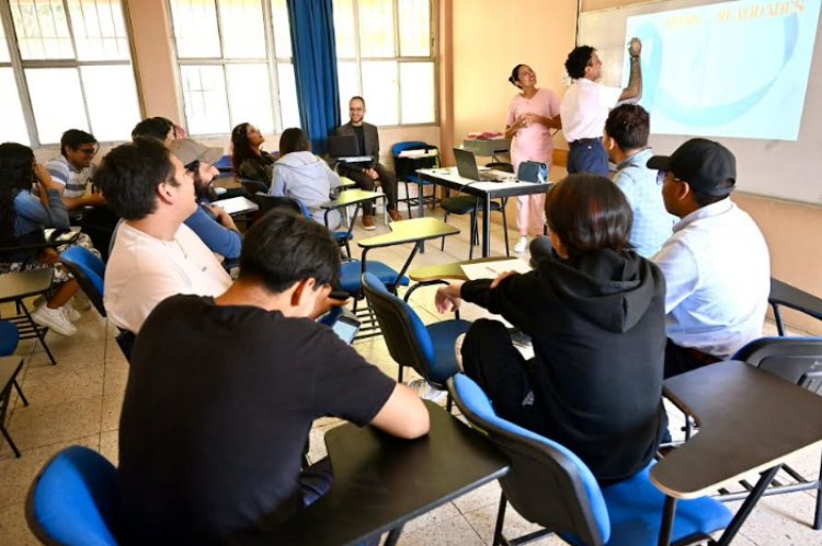 Se previenen trastornos  alimentarios de alumnos