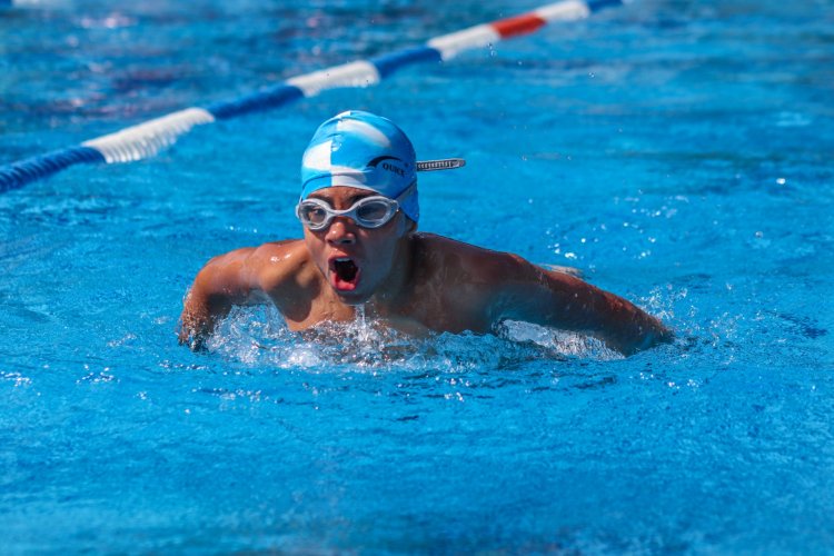 Realiza INDEM con éxito Copa de natación