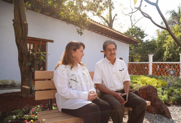 Inauguró la titular del Ejecutivo estatal  el 1 er jardín polinizador en el J. Borda