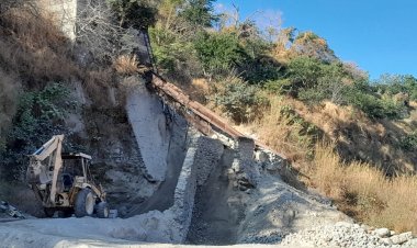 Clausuraron una mina  de arena en Miacatlán