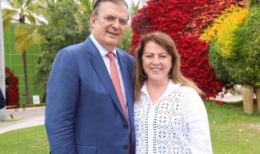 González Saravia y Marcelo Ebrard  se reunieron por foro internacional