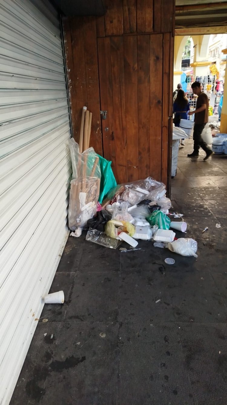 Los ambulantes dañaron a  negocios formales, acusan