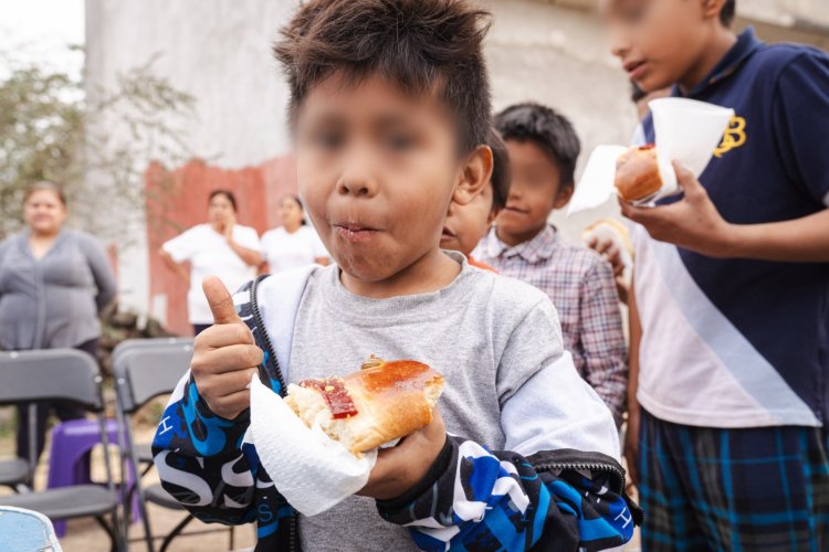 Se repartieron cientos de juguetes  a niños de diversos municipios