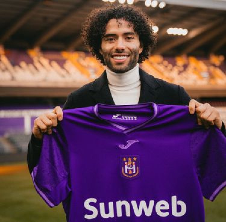 ¡Es oficial! Chino Huerta ya es jugador del Anderlecht