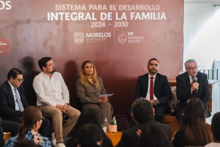 Sobre derecho de niños adoptados  se realizó un panel de especialistas