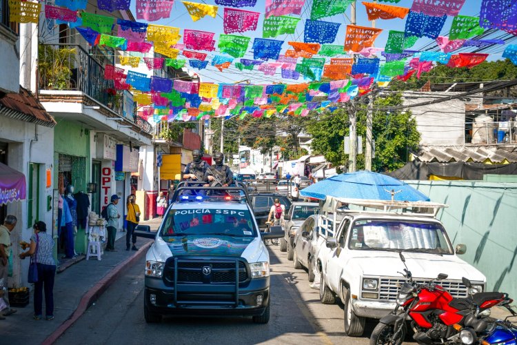 Van fuerzas municipales, estatales y  federales Vs. crimen en carnavales