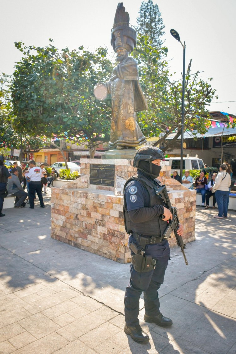 Van fuerzas municipales, estatales y  federales Vs. crimen en carnavales