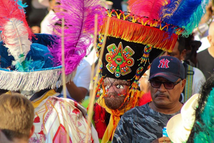 Disfrutaron miles inicio de carnaval en Jiutepec