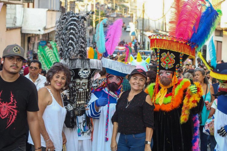 Disfrutaron miles inicio de carnaval en Jiutepec