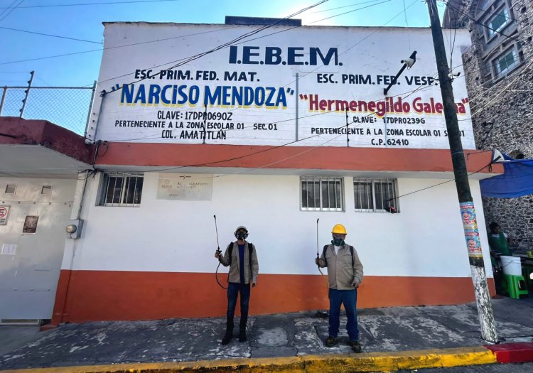 Fumigación en escuelas para evitar varios males