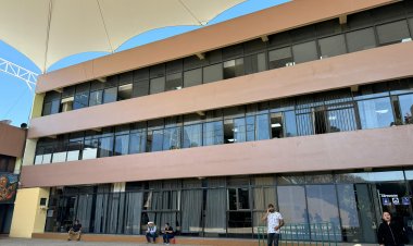 Acusa un padre que se encubre a presunto maestro abusador