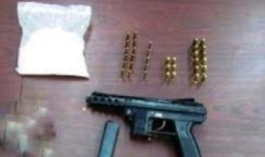 Capturan a joven con arma, drogas y una moto robada